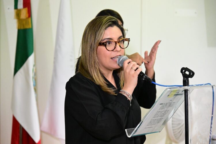 Más de 588 emergencias y 100 postes en riesgo en CDMX