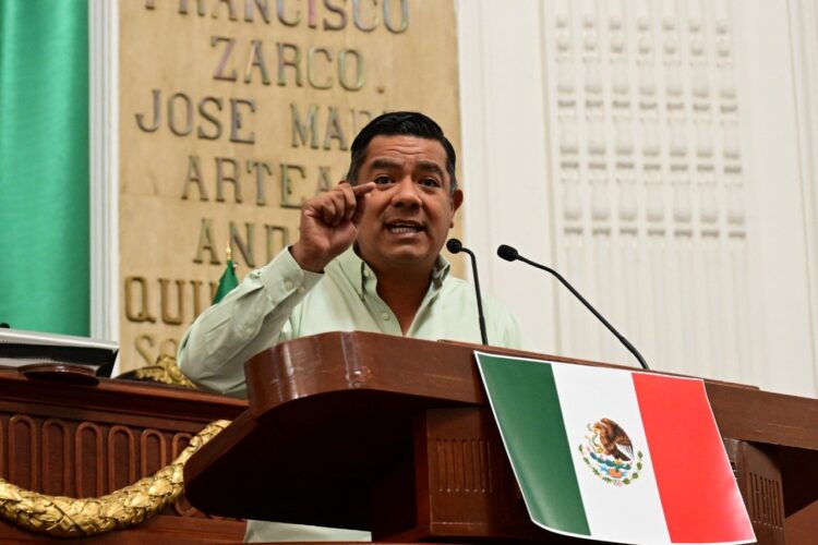 Juan Rubio propone dar certeza legal al voto migrante en CDMX