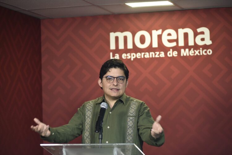 Morena presume Metro renovado y endurece lucha contra el despojo
