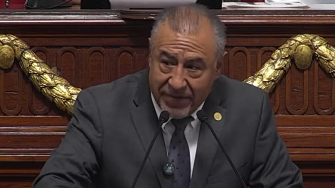 Diputado reivindica al pueblo frente a intereses extranjeros