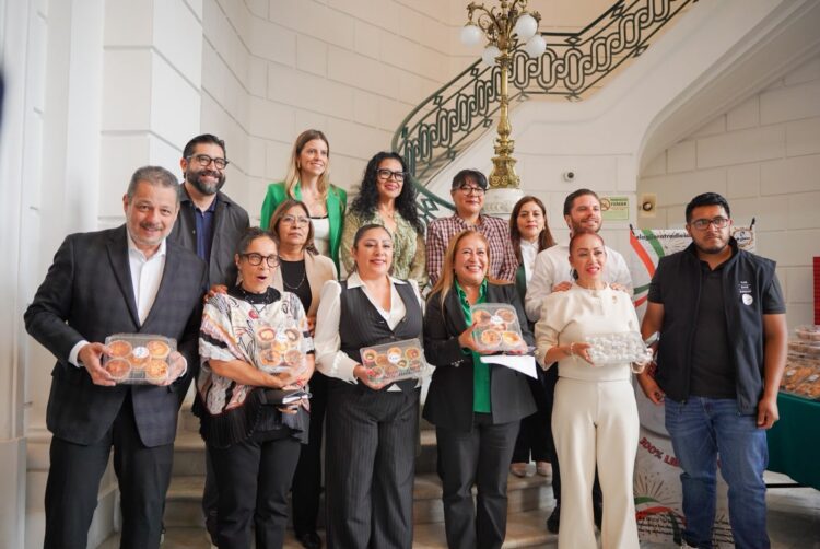Pan de maíz de Tlalpan conquista Donceles