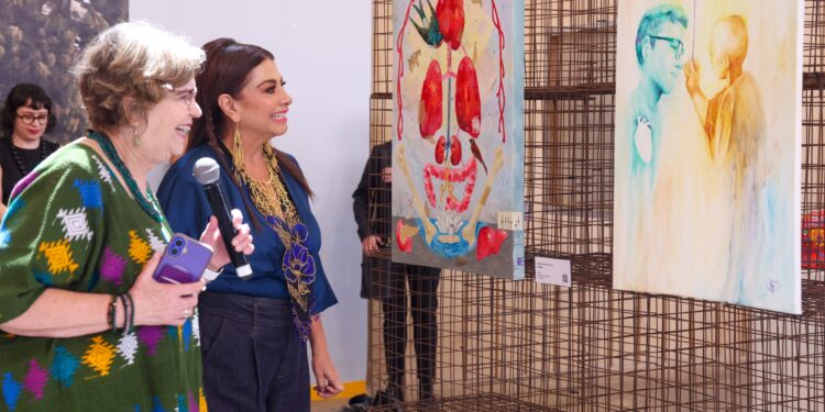 Un casco, 21 artistas y una pregunta sobre la donación de órganos