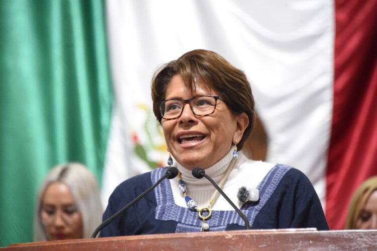 Martha Avila se pronuncia a favor de nacionalidad única en CDMX 