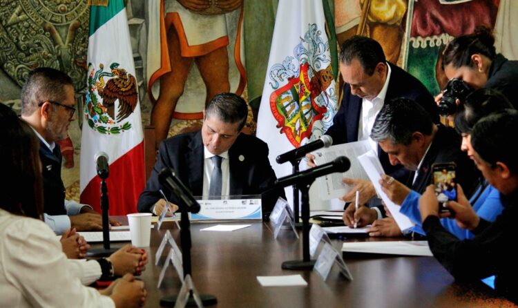 Suman esfuerzos Coyoacán e INEA por la alfabetización
