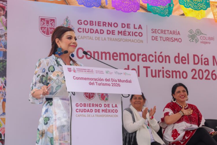 Colibrí de Plata abre las alas a 500 adultos mayores