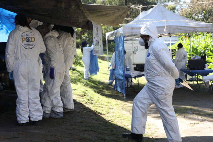 Identifican a 12 personas recuperadas en Panteón de Dolores