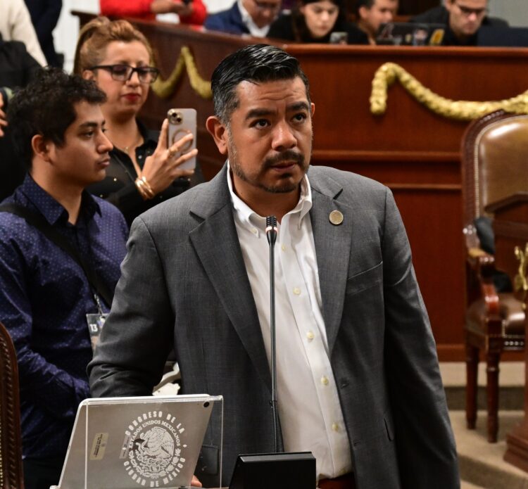 Reencarpetado en MH desata choque entre Morena y PAN